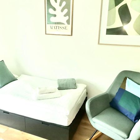 Baltic Riviera Apartments - Garden Sanctuary Retreat Gdansk Bagian luar foto