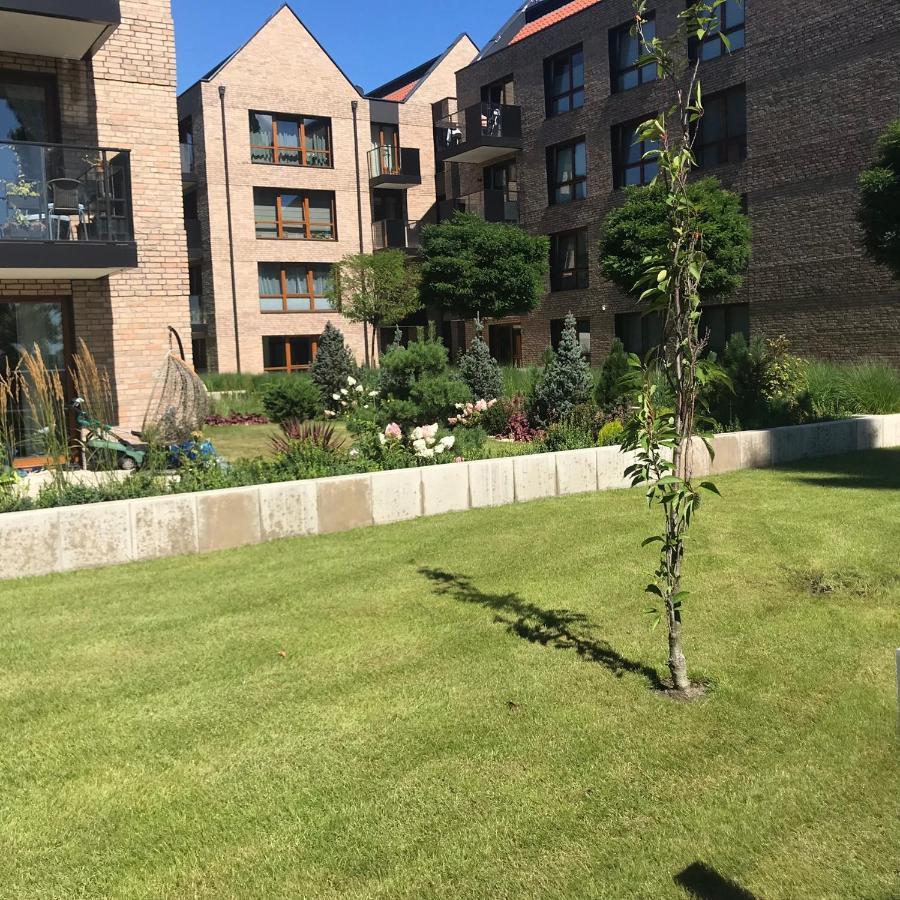 Baltic Riviera Apartments - Garden Sanctuary Retreat Gdansk Bagian luar foto