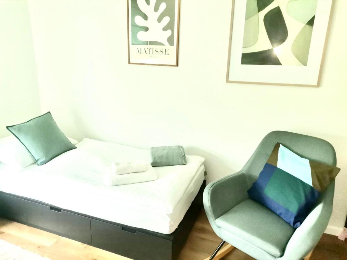 Baltic Riviera Apartments - Garden Sanctuary Retreat Gdansk Bagian luar foto